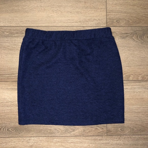 Emu NWT Navy mini skirt - Picture 1 of 3